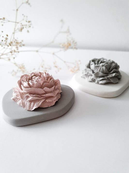 Create a Beautiful Home with Passive Diffusers. Elevate Your Space with the Beauty of Handcrafted YESOstudio’s Peony Stone Diffuser