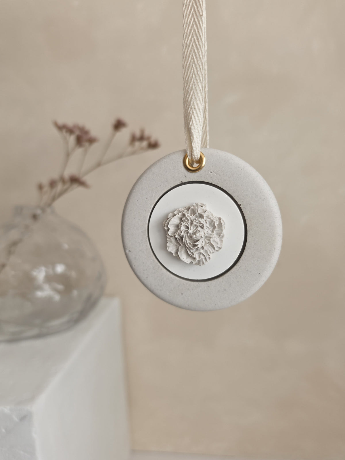 HANGING STONE COLLECTION