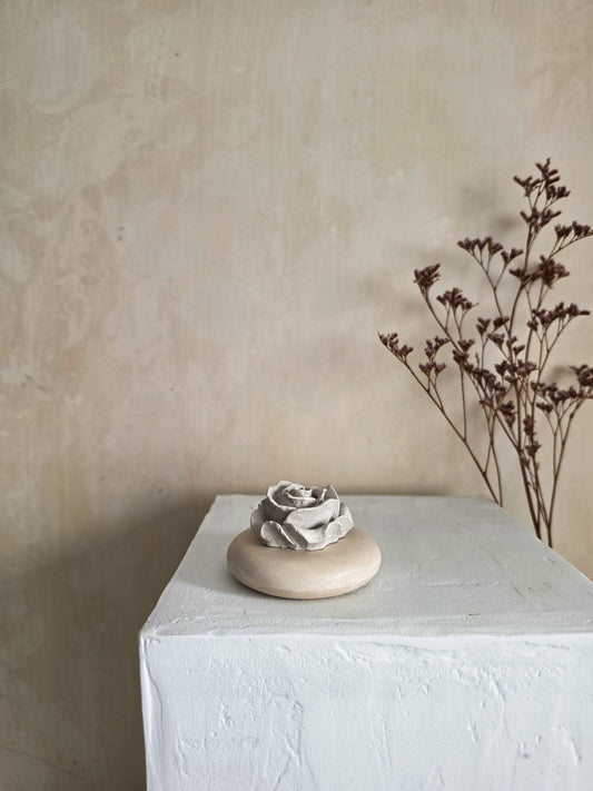 Rose — RIVO